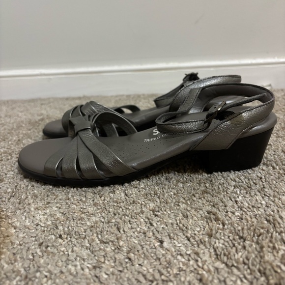 Shoes - SaS Tripad Comfort Women's Sandals Ankle Strap Gray Sz 7.5WW